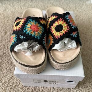 NWOT MULTICOLOR CROCHET SLIDES